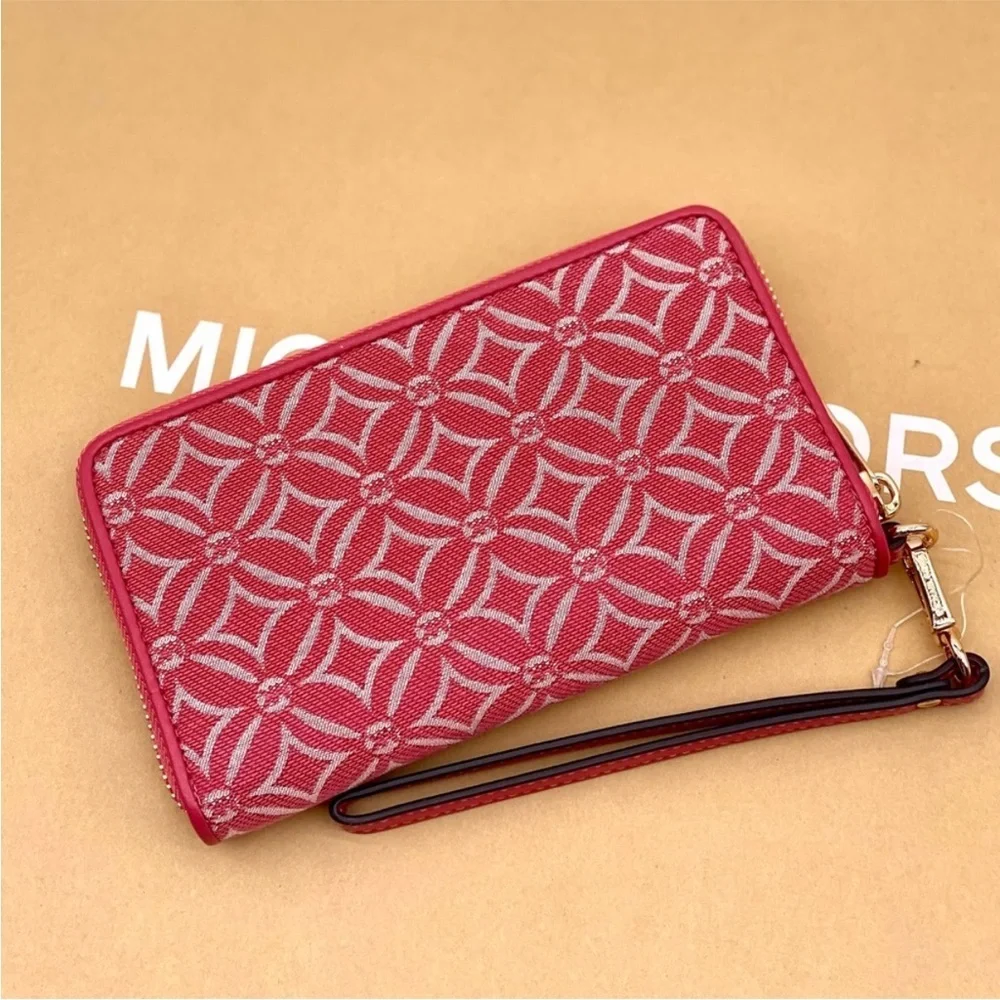 Michael Kors Jet Set Travel Multifunction Large Phone Wallet MK Light Berry